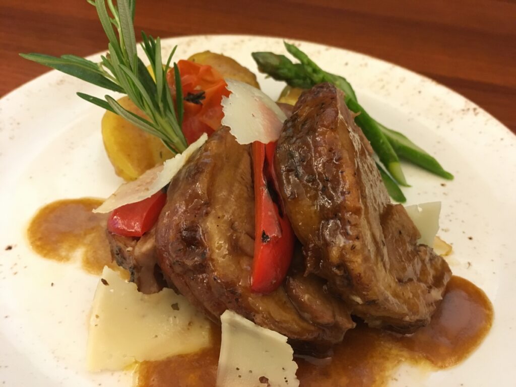 Lamb with roasted peppers,Gruyere & veggies is a delicious recipe for Easter. The variations are many with one thing in common. Its deep taste.