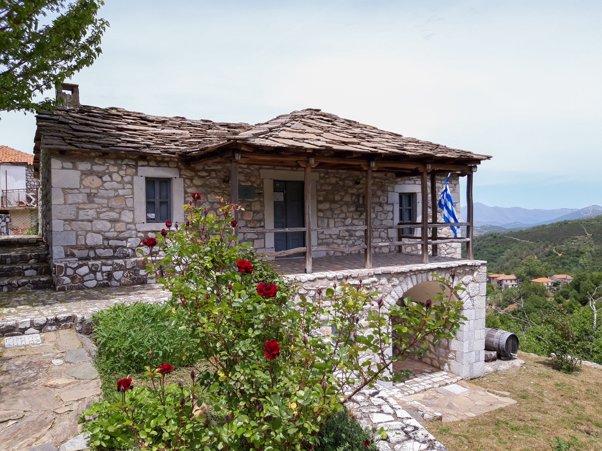 Folklore_museum_of_Doliana-Building